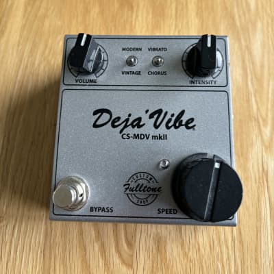 Fulltone CS-MDV MkII Custom Shop Mini Deja Vibe MkII