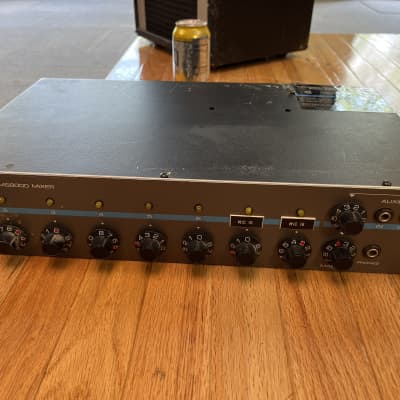 Shure Brothers inc Automatic microphone system model AMS8000 mixer image 1