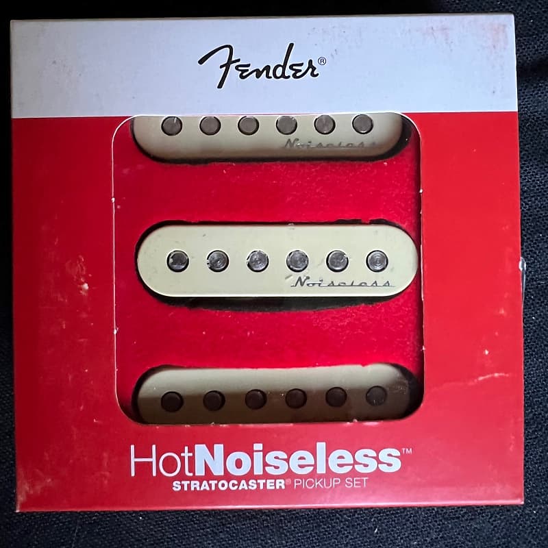 Fender Stratocaster Hot Noiseless Pickups 2022 aged white | Reverb