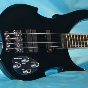 Warwick Rockbass Vampyre 4 String Bass, Active Electronics
