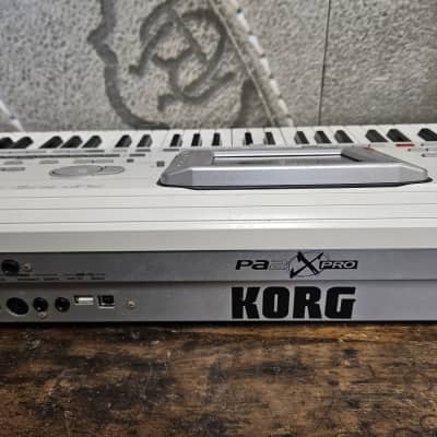 Korg Pa2X Pro 76-Key Professional Arranger Keyboard 2000s - Silver image 7
