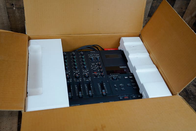 Yamaha MT4X Multitrack Cassette Recorder Bundle in Box w
