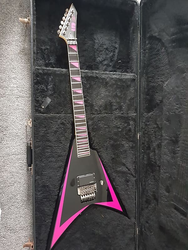 ギター ESP LTD Alexi600 ESP LTD ALEXI-600 SCYTHE - White with Black Stripe | Sweetwater
