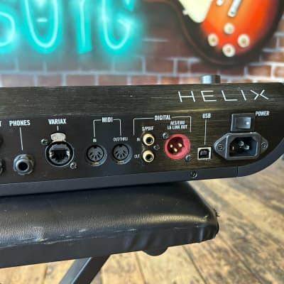 Line 6 Helix Floor Multi Effects Guitar Processor image 9