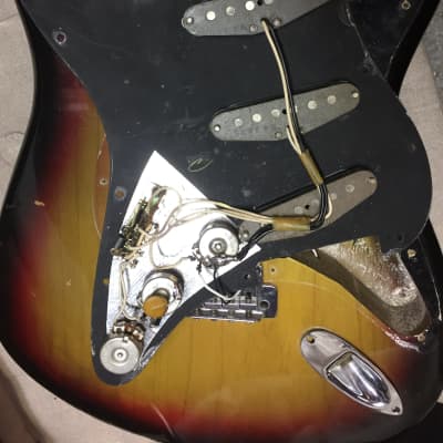 Fender Stratocaster 1976 Sunburst Maple fingerboard image 17