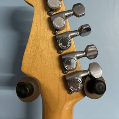 Fender Stratocaster 1985 image 3