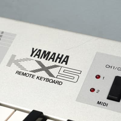 Yamaha KX5 Vintage MIDI Remote Keyboard Controller Keytar Silver image 9
