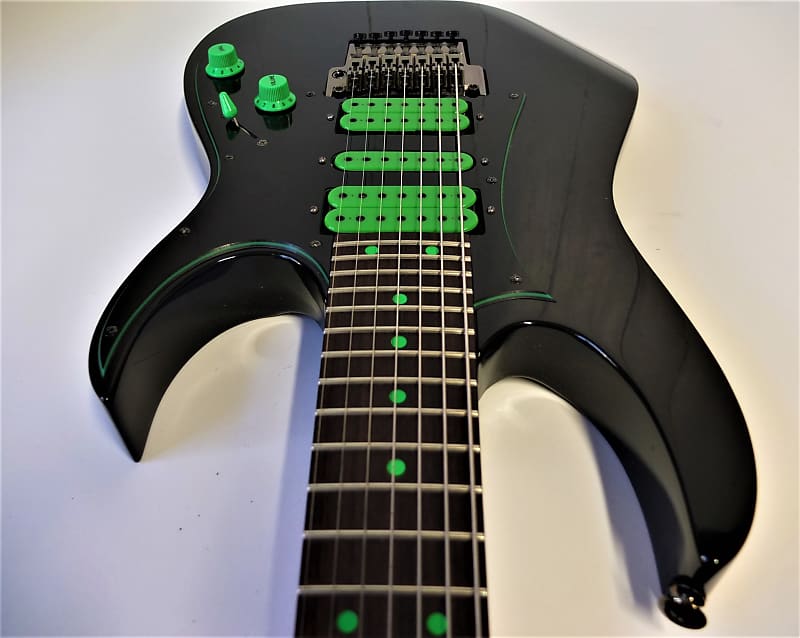 Ibanez Universe UV7BK Green Dot - Made in Japan - Steve Vai