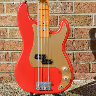 Fender  40th Anniversary Precision Bass®, Vintage Edition, Maple Fingerboard, Gold Anodized Pickguard, Satin Dakota Red image 1