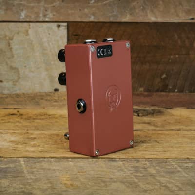 Walrus Audio Monument V2 2020 Red image 3