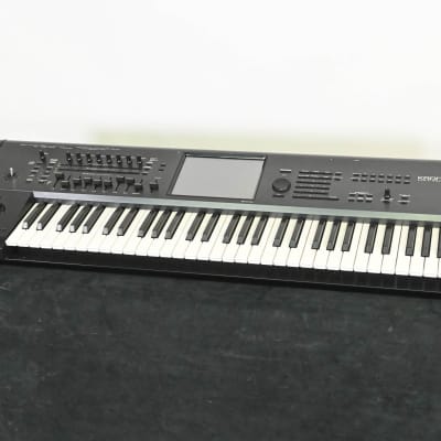 Korg Kronos X 61-Key Music Workstation CG01J6C