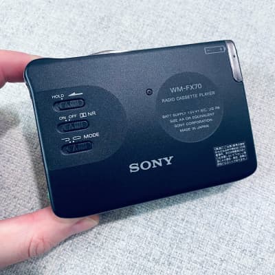 SONY FX70 Walkman Cassette Player, Excellent Gun Black Shape !  Working  ! image 3