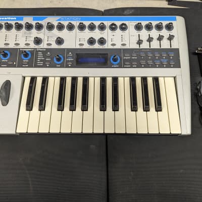 Novation K Station 25-Key 8-Voice Synthesizer Synth 2001 - Silver