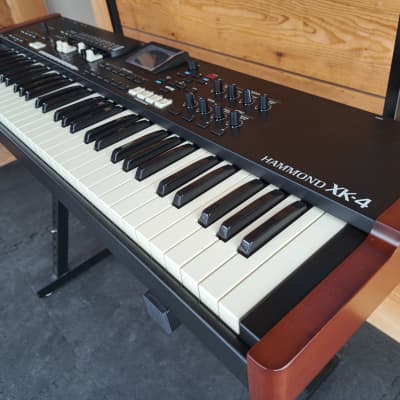 Hammond XK4 Organ image 3