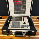 Akai MPC One Standalone MIDI Sequencer Retro Edition + Analog Cases Hardshell Case for MPC One