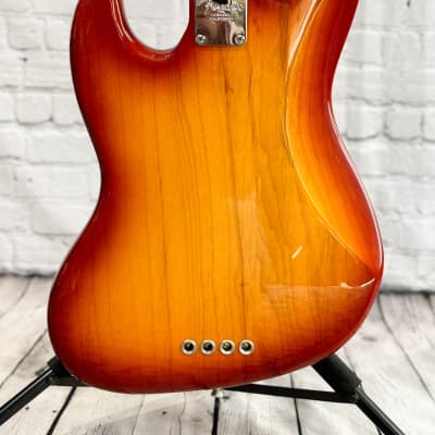 Fender Limited Edition Lightweight Ash American Professional Jazz Bass with Rosewood Fretboard 2019 - Sienna Sunburst image 6