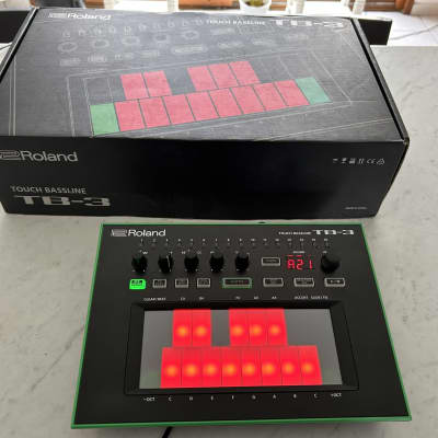Roland AIRA TB-3 Touch Bassline Synthesizer | Reverb Belgium Roland AIRA TB-3 Touch Bassline Synthesizer | Reverb Belgium