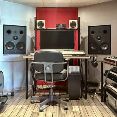 QUESTED STUDIO MONITORS VS3208B PAIR image 3