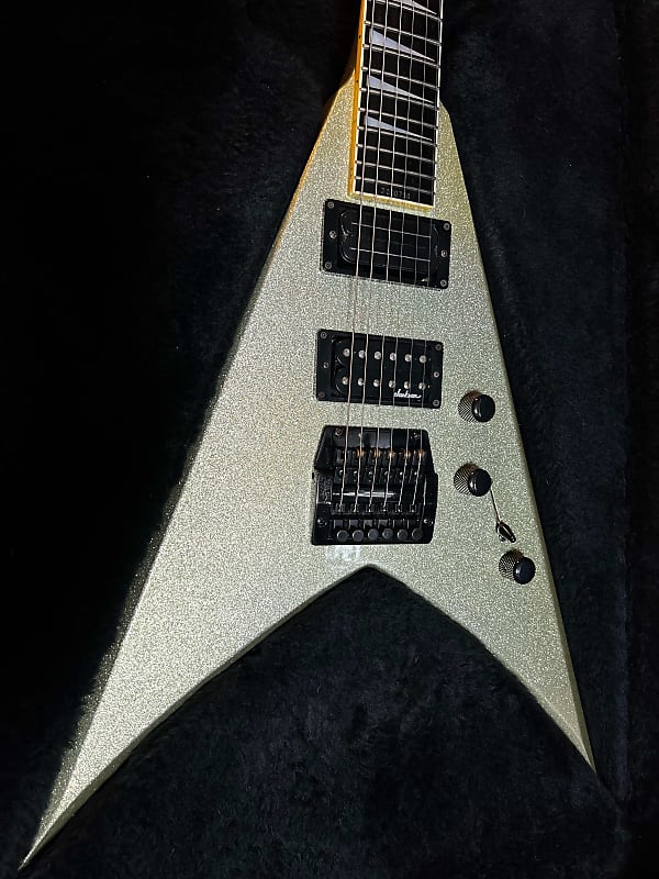 Jackson King V Pro Dave Mustaine Japan Made Near Mint