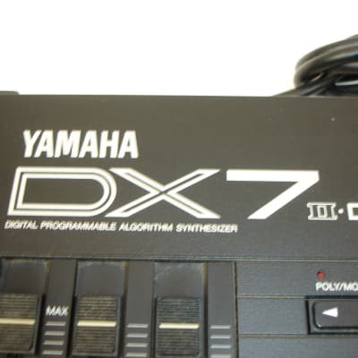 Yamaha DX7IID 61-Key Synthesizer Keyboard image 8