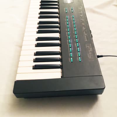 YAMAHA DX-27 Vintage FM Synthesizer Made in JAPAN - 1985. Great Condition ! image 14