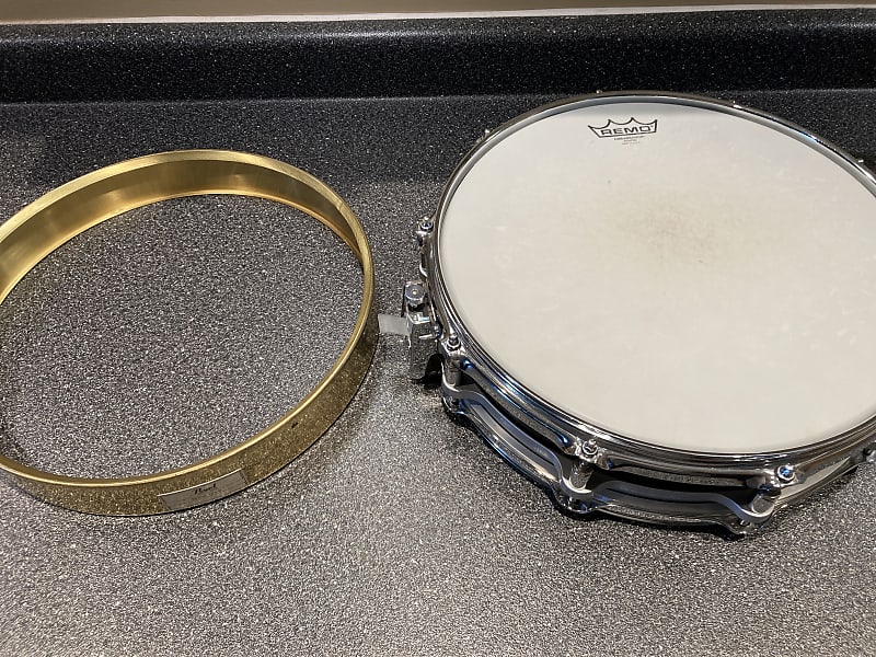 Remedy Music - Late 90s 14” Pearl snare with free floating Brass Shell. 10  lugs for precise tuning.