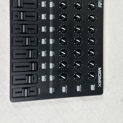 Akai MIDImix Portable Mixer/DAW Controller | Reverb