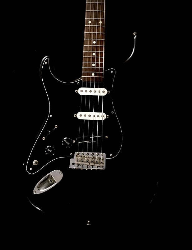 LEFTY! Vintage 1995 Fender Japan Stratocaster MIJ Black Cobain Nirvana  Tribute Relic 7 Lb HSC