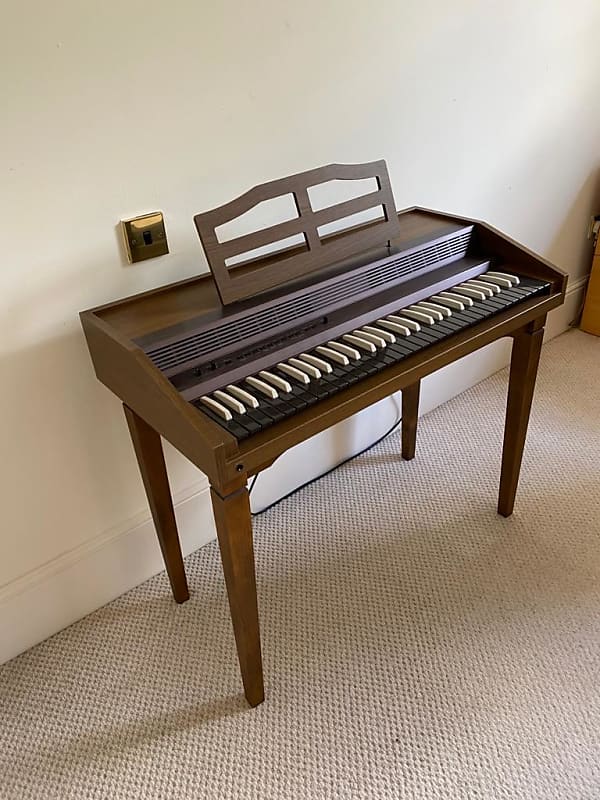 Roland harpsichord store classic 20