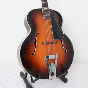 1938 Regal Prince Archtop Guitar Sunburst w/case - All original - Very rare! - image 2