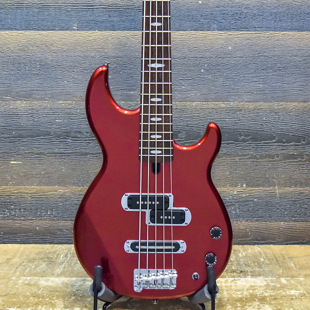 Yamaha BB425 BB Series 5-String Red Metallic Electric Bass w/Case 