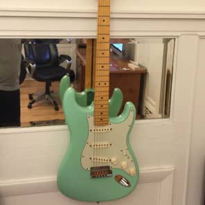 Fender 2015 American Deluxe Stratocaster ( V-Neck ) Surf Green image 1