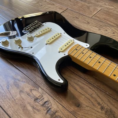 訳ありFender ジャパンST-57　ストラト ヴィンテージ 訳ありFender ジャパンST-57 ストラト ヴィンテージ