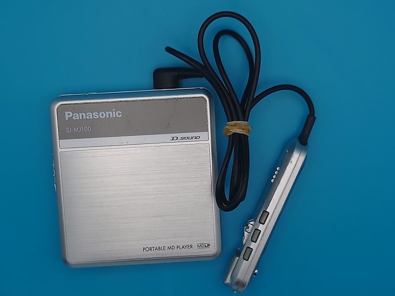 【美品】Panasonic MDプレーヤー SJ-MJ100-S Panasonic D‐SOUND ポータブルMDプレーヤー シルバー SJ-MJ100-S