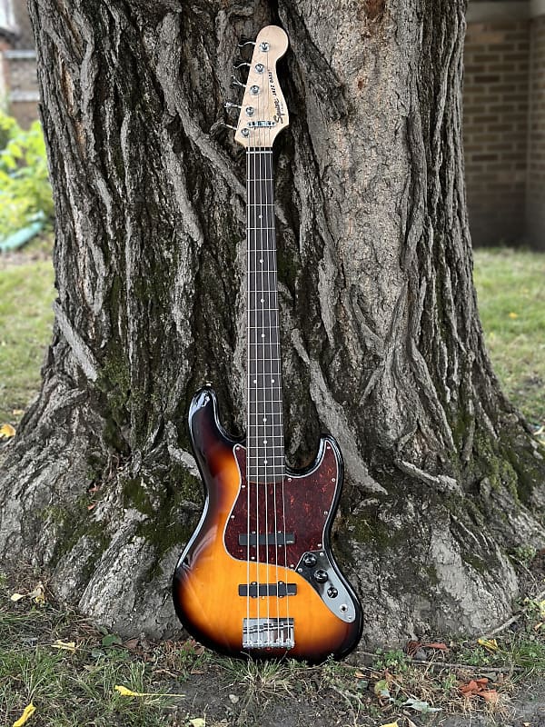 Squier Affinity Jazz Bass w/ EMGs