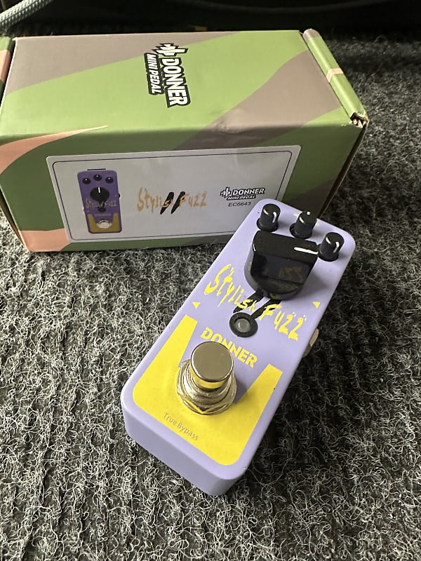 Donner Stylish Fuzz