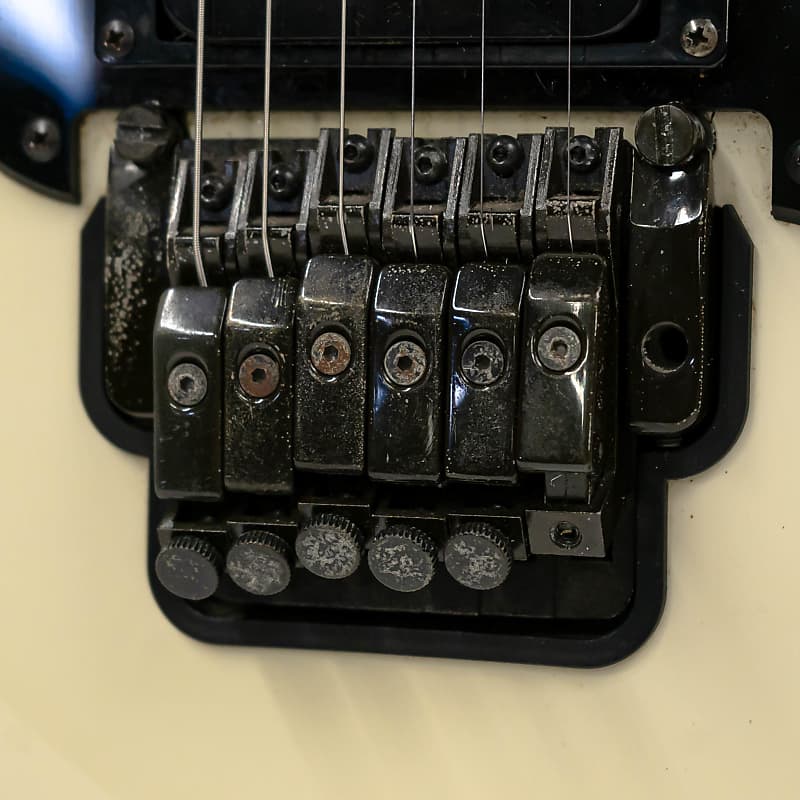 1986 Yamaha RGX-520P Super Strat Electric Guitar with Gigbag