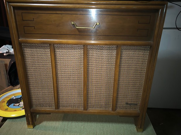 Magnavox floor speakers on sale