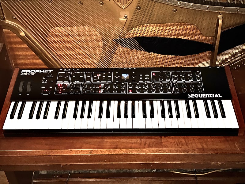 Sequential Prophet Rev2 8 Voice Polysynth 2019 Black Reverb
