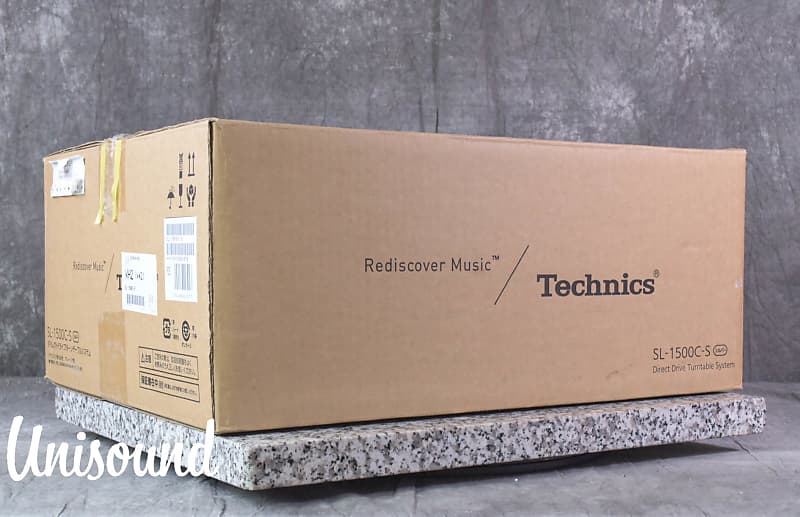 Technics SL-1500C Silver Direct Drive Turntable in Excellent Condition  			