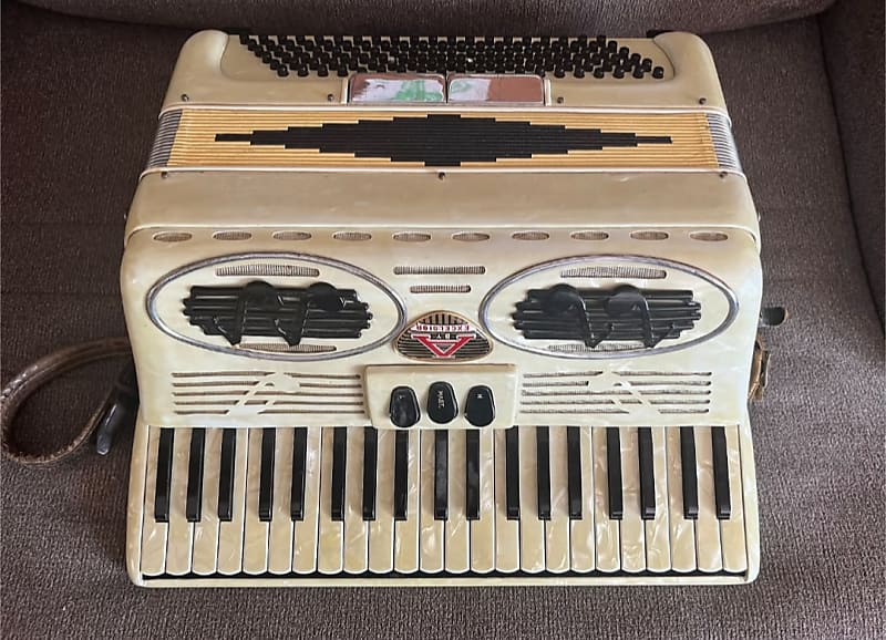 Excelsior Accordiana Accordion Model 305 w/Case image 1