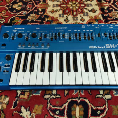 Roland SH-101 32-Key Monophonic Synthesizer 1982 - 1986 - Blue (Serviced / Warranty)