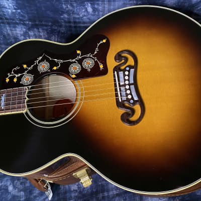 BRAND NEW ! 2024 Gibson SJ-200 SJ200 J200 J-200 Original Acoustic Electric OCJB20VS Vintage Sunburst Authorized Dealer In-Stock! 5 lbs - G02221 for sale