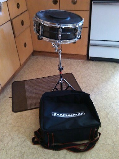 Ludwig student snare shop drum
