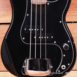 FENDER P-BASS JUNIOR RARE! Jr Precision 4-String Bass + Ashtray Short Scale image 4