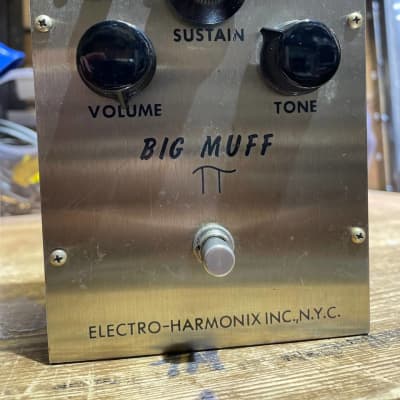 Electro-Harmonix Big Muff Pi V1 (Triangle) | Reverb Canada