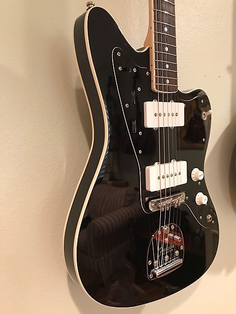 Double bound clearance jazzmaster