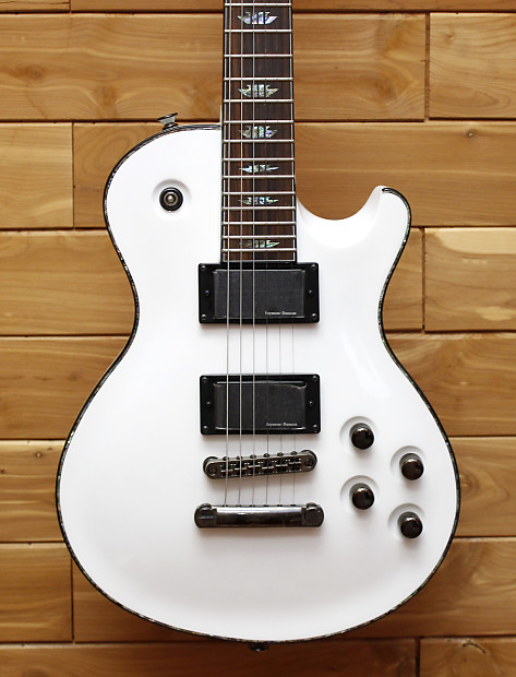 お買い得モデル DS Desolation Charvel 1 White Snow SDS-1ST- Electric ST ギター