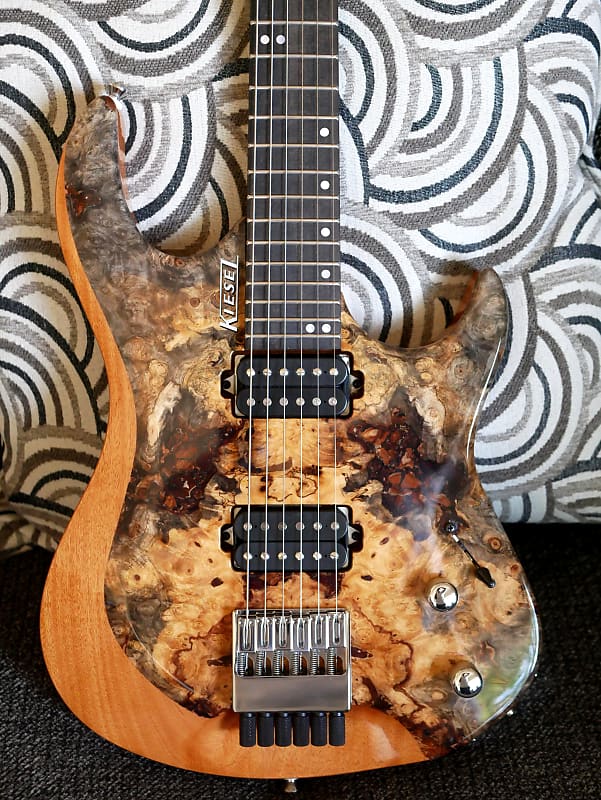 Kiesel Osiris 2018 Buckeye Burl Limited Edition Run Headless O6 Electric  Guitar USA Chrome Hardware