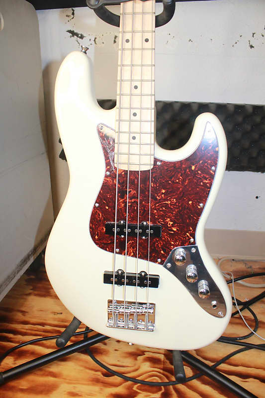 Nashville Guitar Works Ivory Electric J Bass NGW225IV Reverb